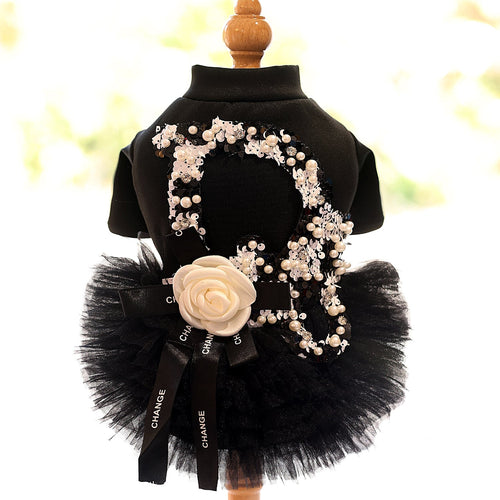 Luxury Black Pearl Dog Dress Elegant Tulle Pet Dress Tutu with Flower Accent