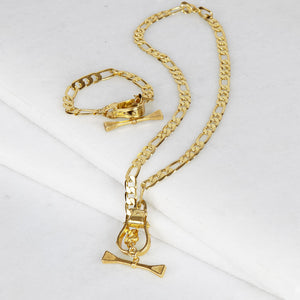 Cortina - Cuban Chain Western Stirrup Bracelet in Gold