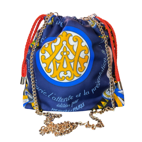 Couvertures et Tenues du Jour Blue Vintage Silk Scarf Drawstring Crossbody Bag