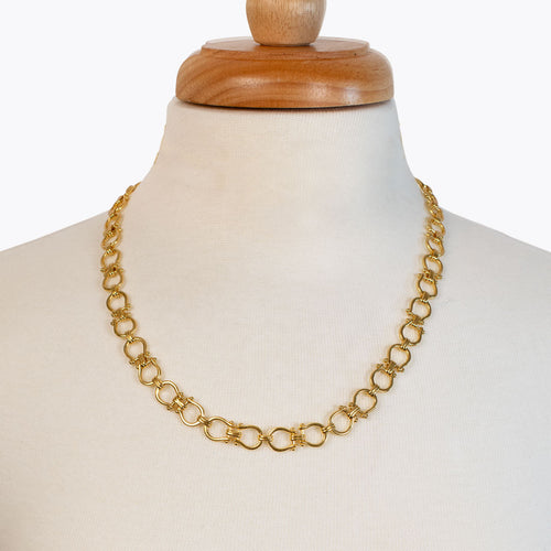 Chapelle - Horseshoe Link Earring in Gold