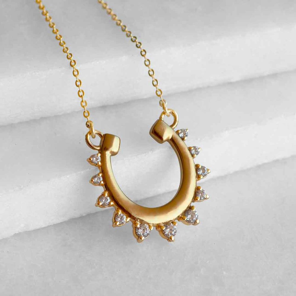 Anola - Diamond Cut Horseshoe Necklace in Gold