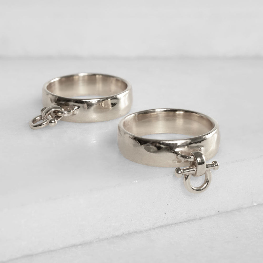 Ariston Horse Bit Equestrian Ring in Silver