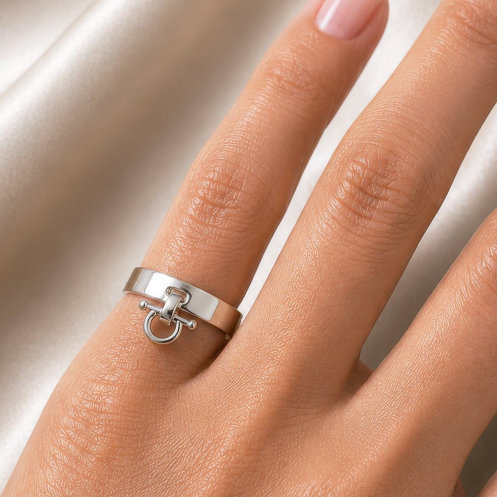 Ariston Horse Bit Equestrian Ring in Silver