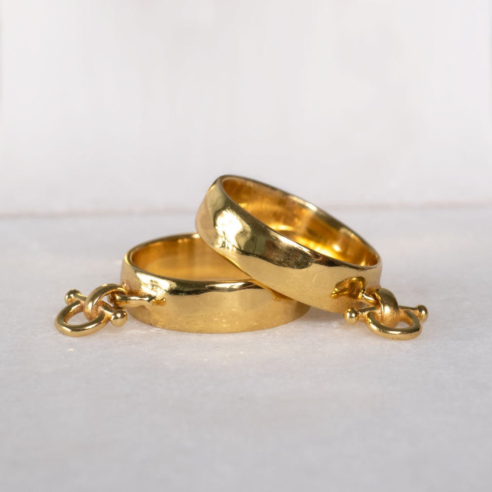 Ariston Equestrian Horse Bit Bracelet in Gold