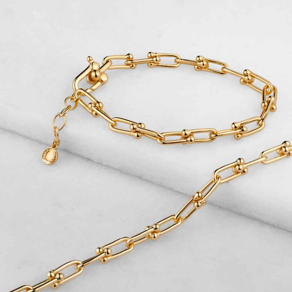 Bellamy - Horseshoe Link Equestrian Bracelet in Gold