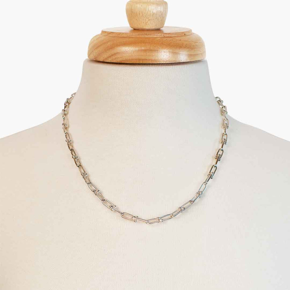 Bellamy - Horseshoe Link Equestrian Necklace in Silver