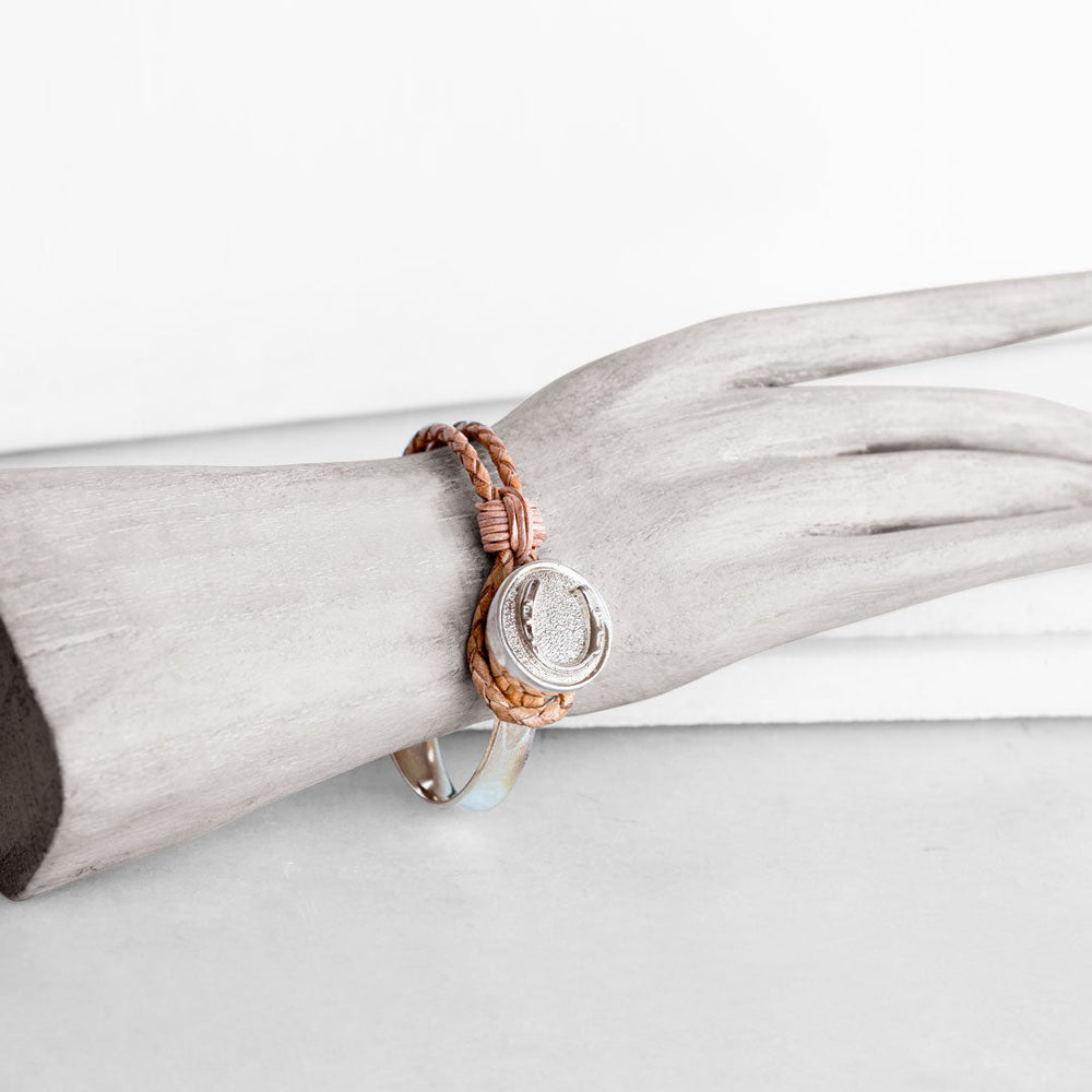 Bosal - Leather laced Horseshoe Bracelet in Natural and Silver
