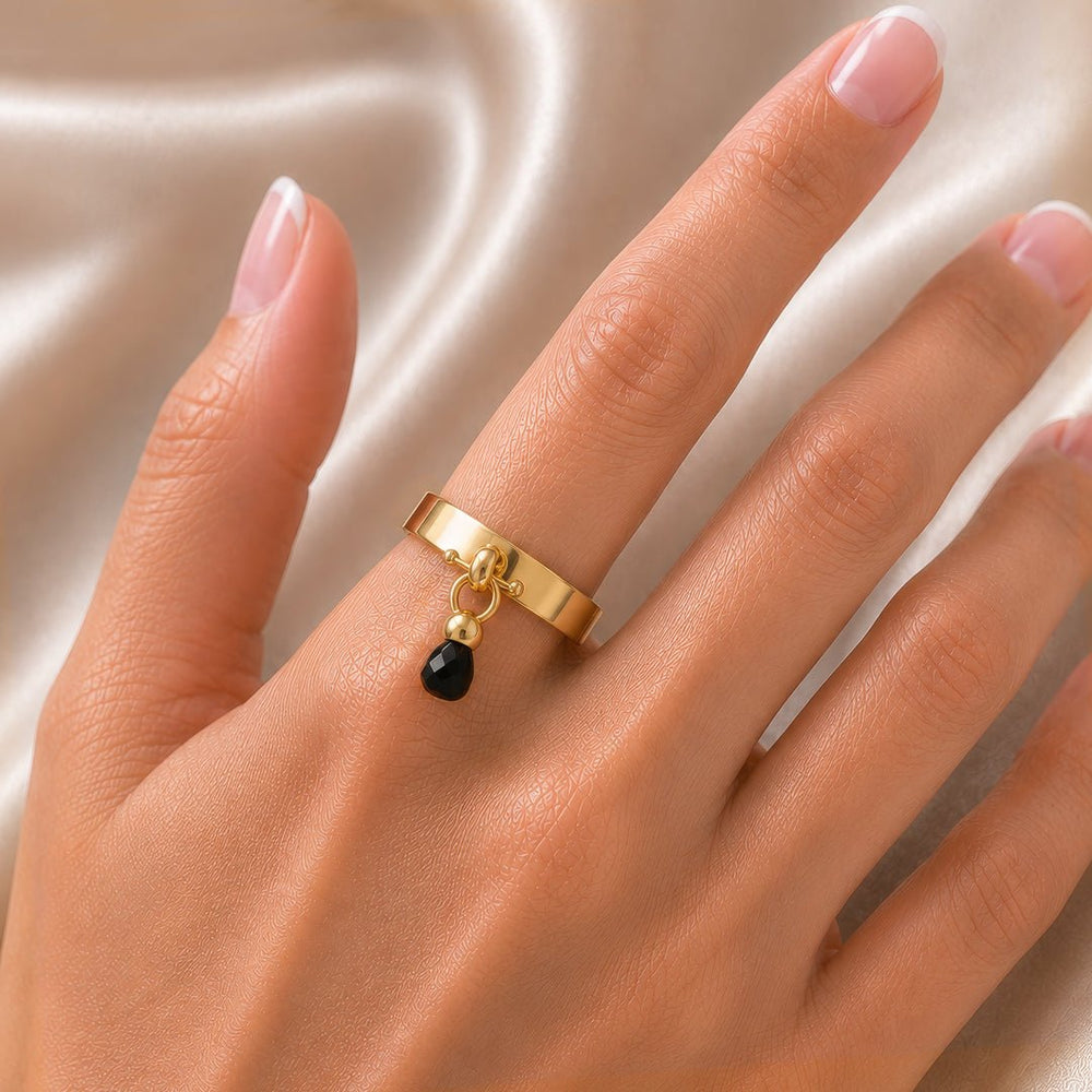 Brio - Black Onyx Horse Bit Equestrian Ring in Gold