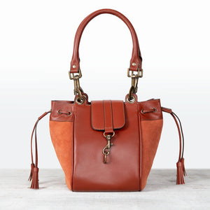 Cassidy - Luxury Leather Bucket Handbag in Cognac