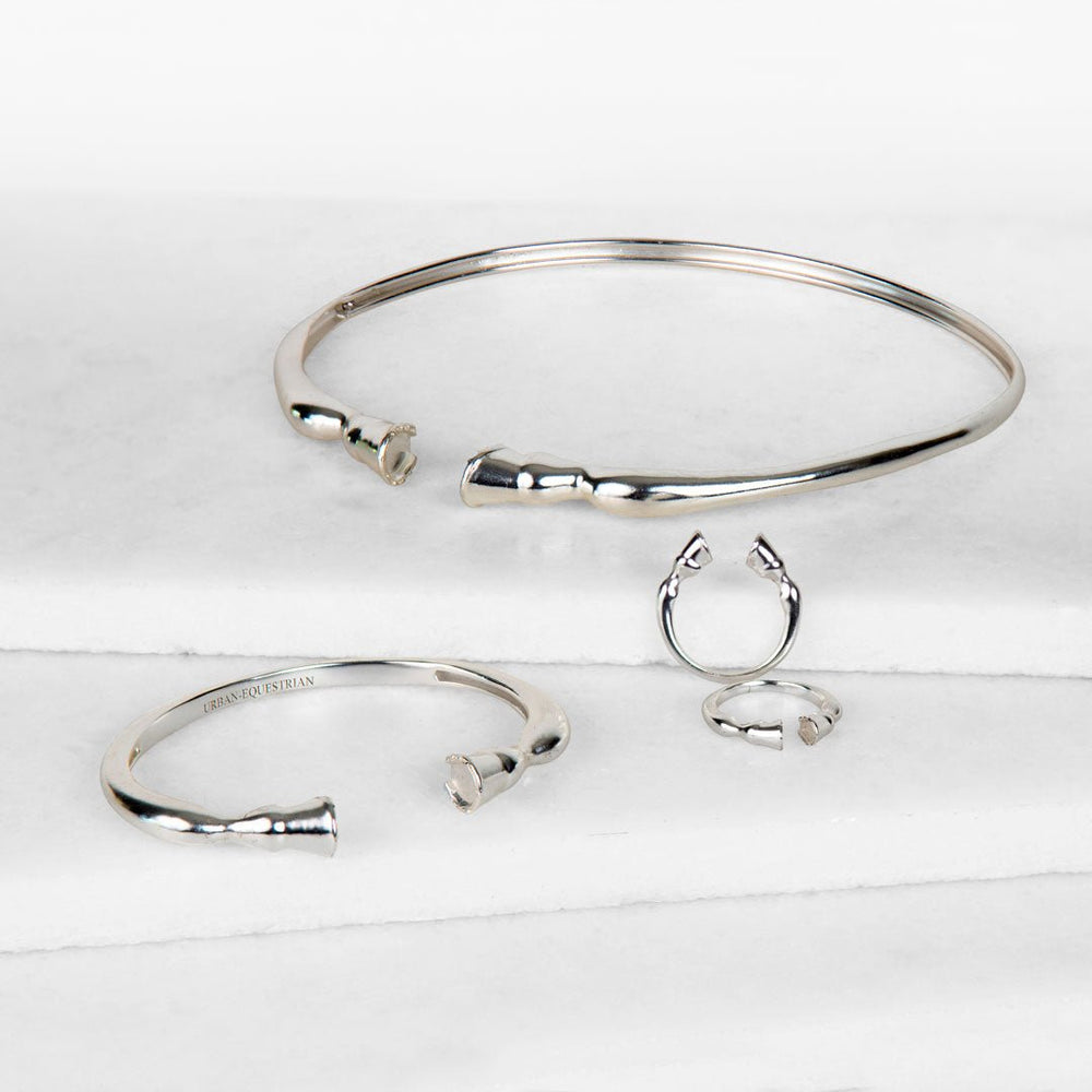 Cavallo - Horse Hoof Neck Cuff in Silver