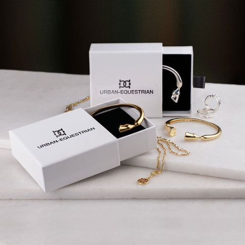 Cavallo - Horse Hooves Equestrian Ring with Moissanite in Gold