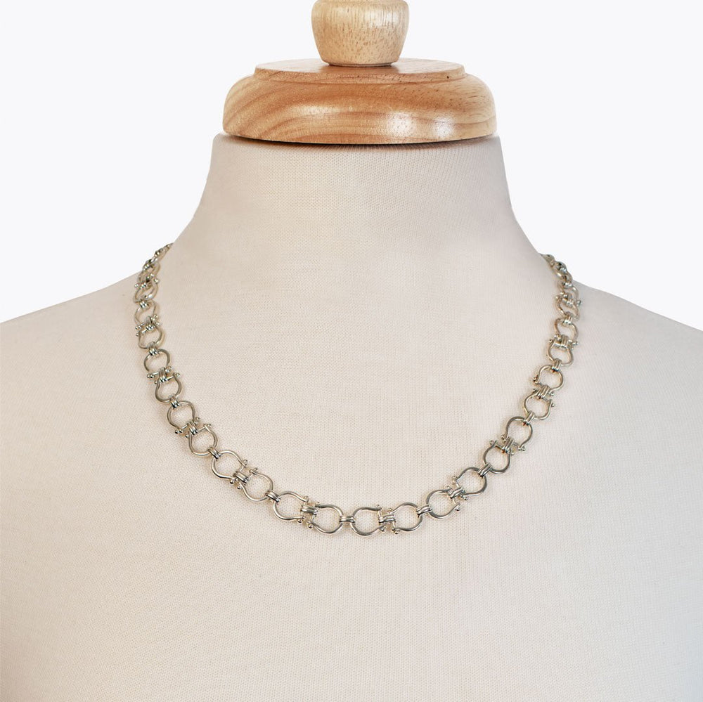 Chapelle - Horseshoe Link Equestrian Necklace in Silver