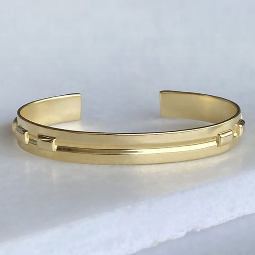 Derby Day - Equestrian Horseshoe Cuff Bracelet in Gold