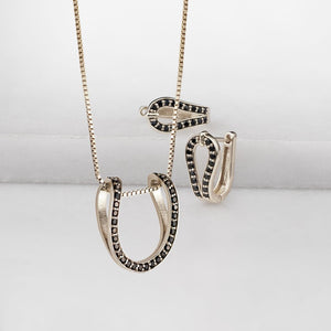 Levade - Moissanite Black Stones Sterling Silver Horseshoe Earring