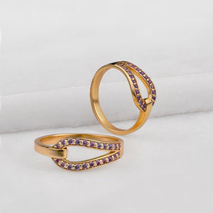 Levade - Violet Moissanite Equestrian Horseshoe Ring in Gold
