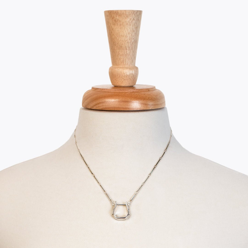 Mesa - Western Horse Stirrup Necklace in Silver